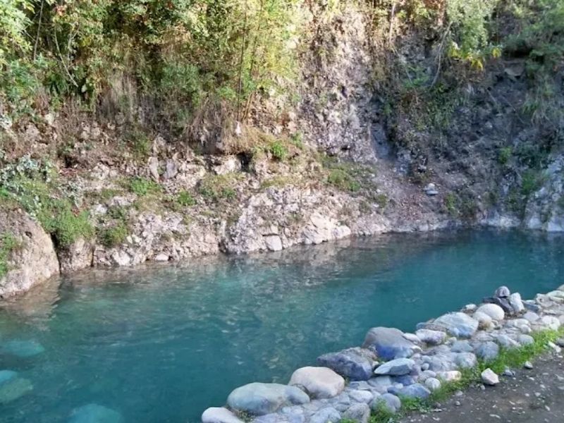 ¿Como llegar a las termas los pozones en bus?